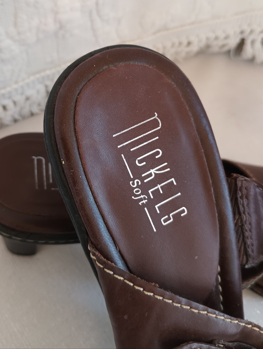 Nickels Brown Leather Open Toe Mid Heel Sandal Heels - Picture 5 of 9